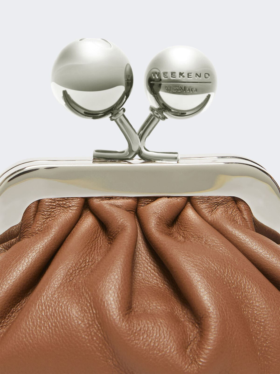 sac nano pasticcino en peau de mouton nappa - tabac